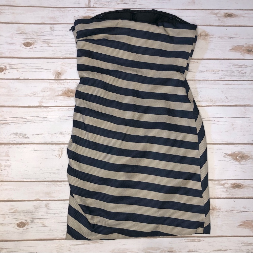 BCBG Maxazria Reya Striped Ruffle 6 Cocktail Dress - Picture 8 of 13